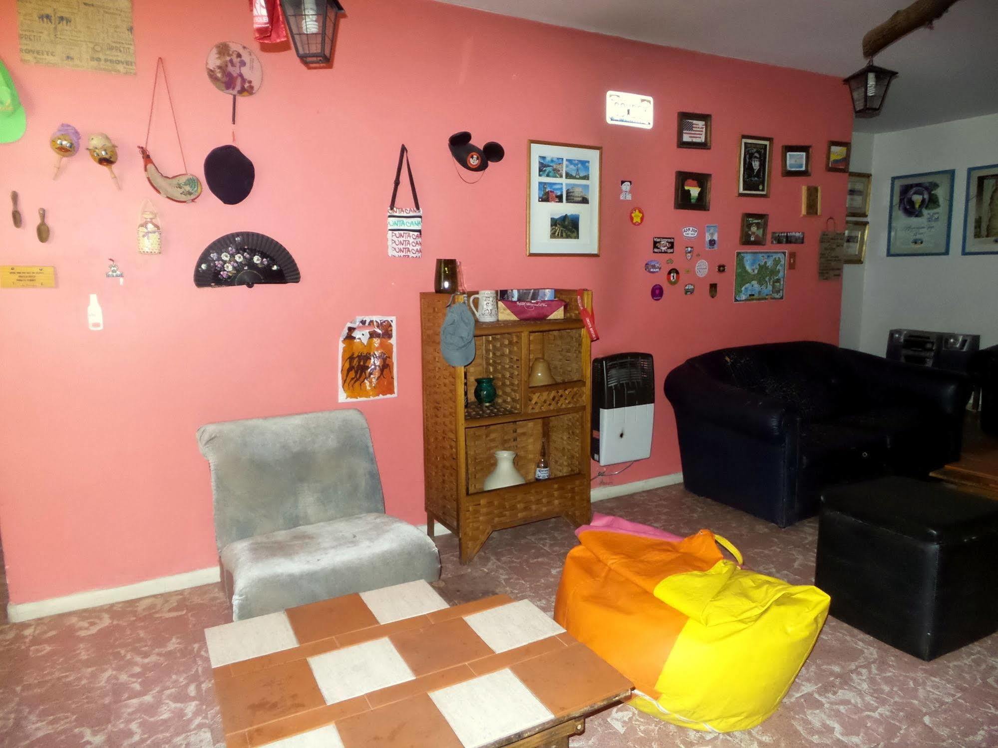 Hostel Otro Mundo Capdevila Extérieur photo