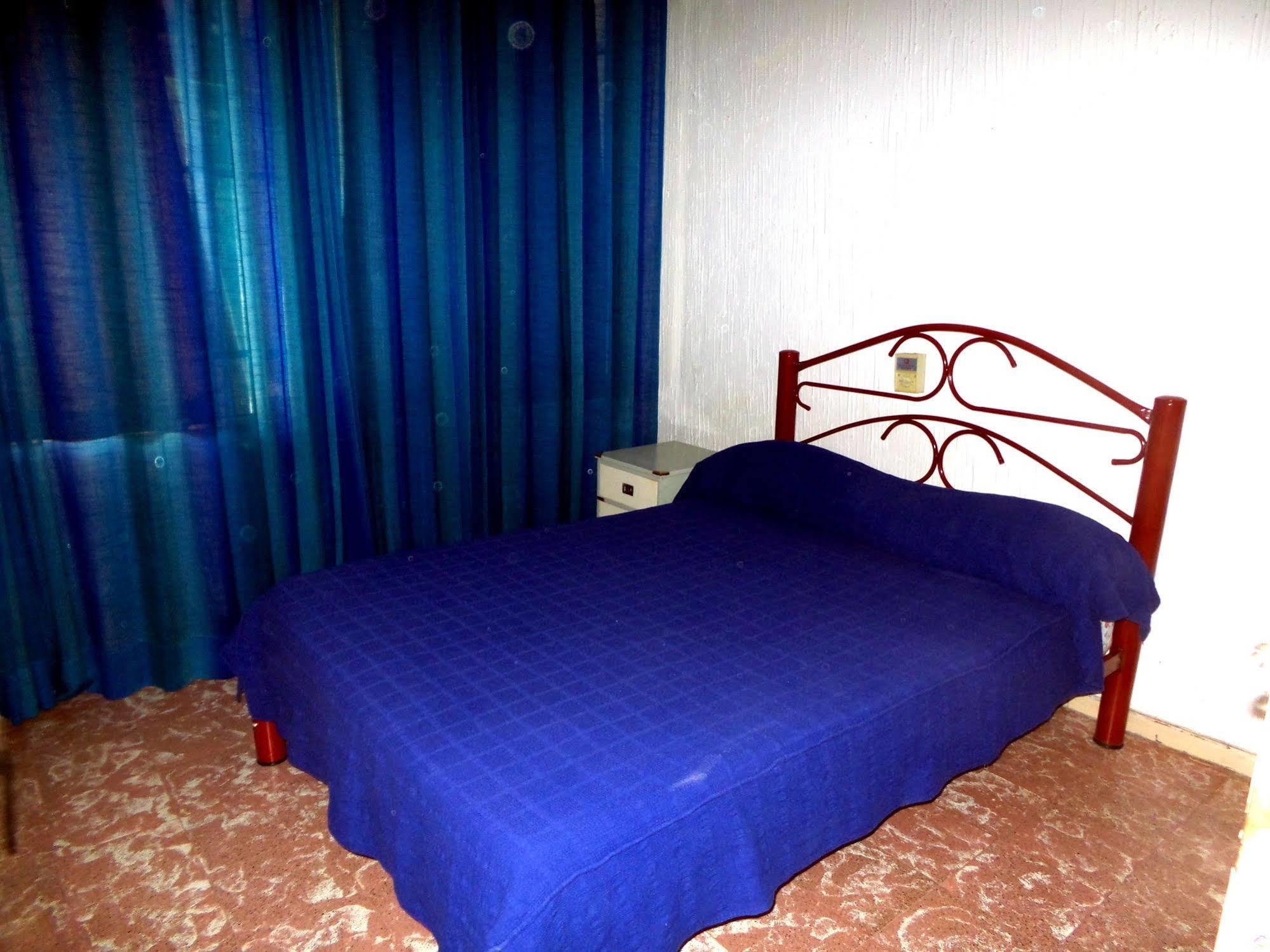 Hostel Otro Mundo Capdevila Extérieur photo