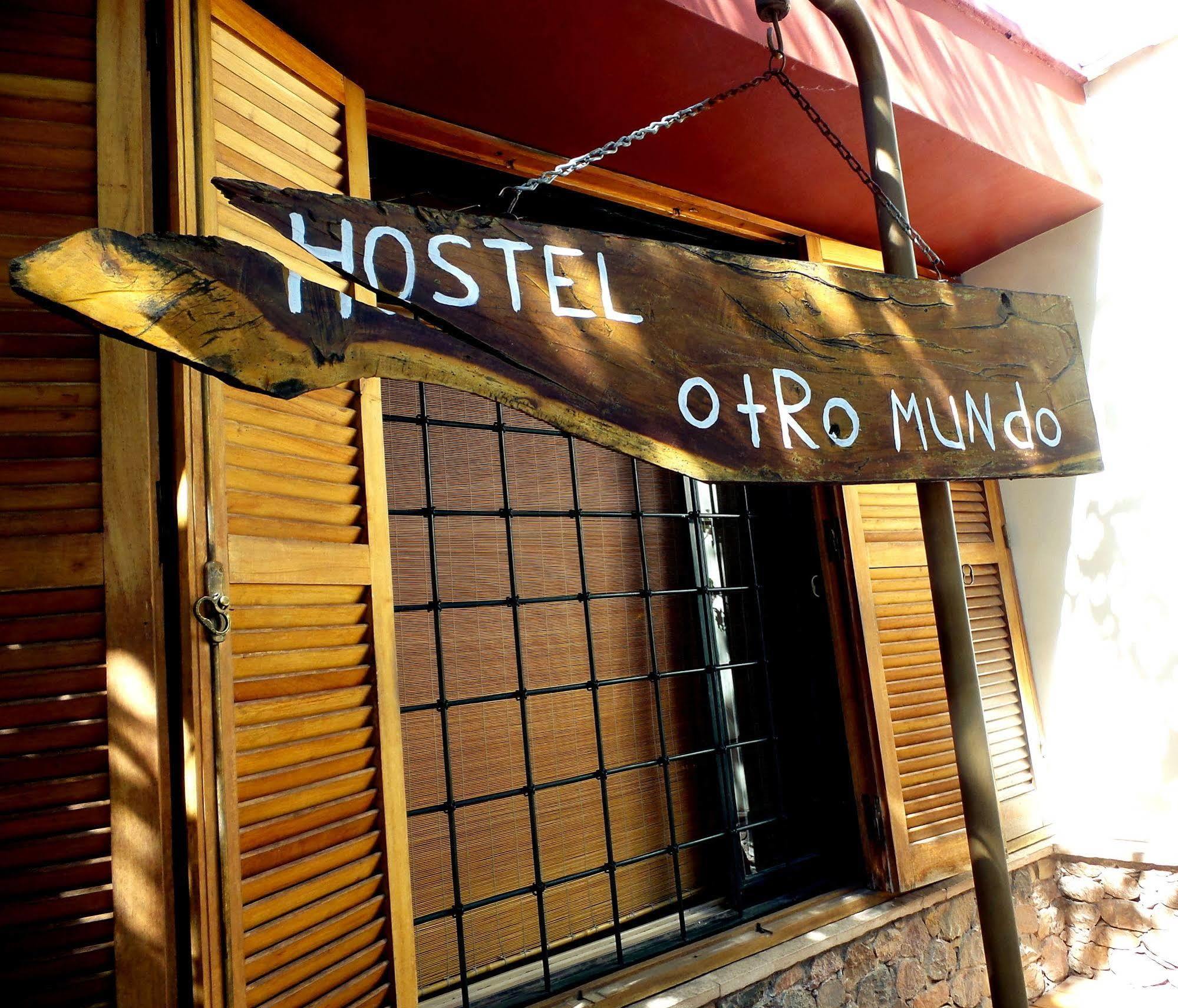 Hostel Otro Mundo Capdevila Extérieur photo