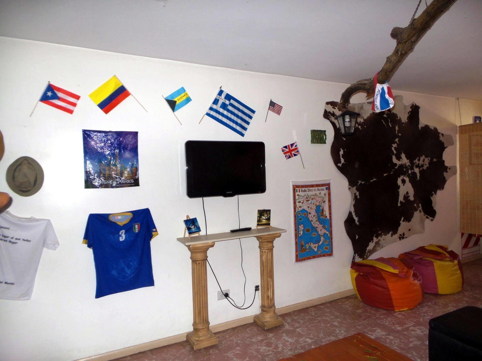 Hostel Otro Mundo Capdevila Extérieur photo