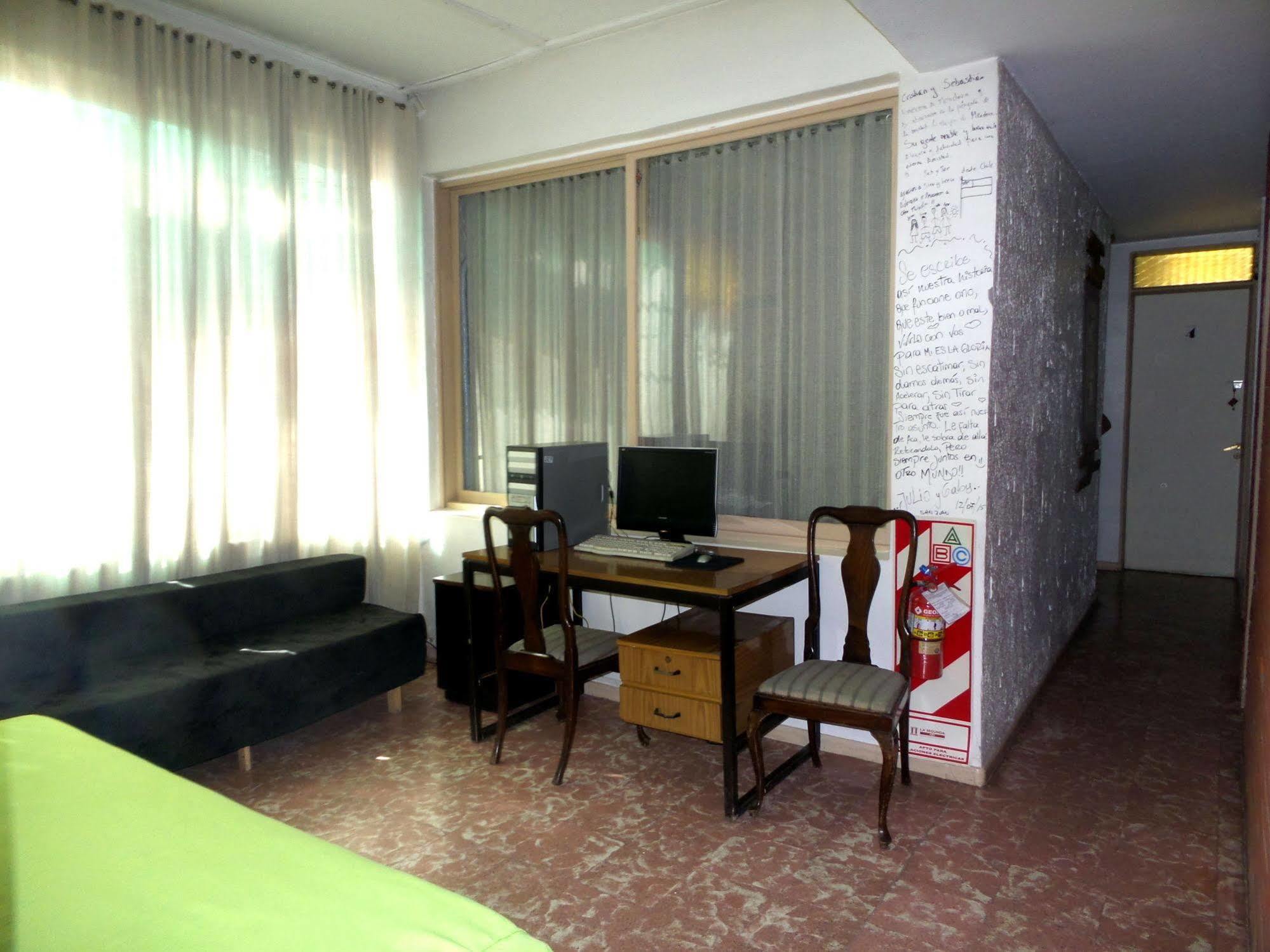 Hostel Otro Mundo Capdevila Extérieur photo